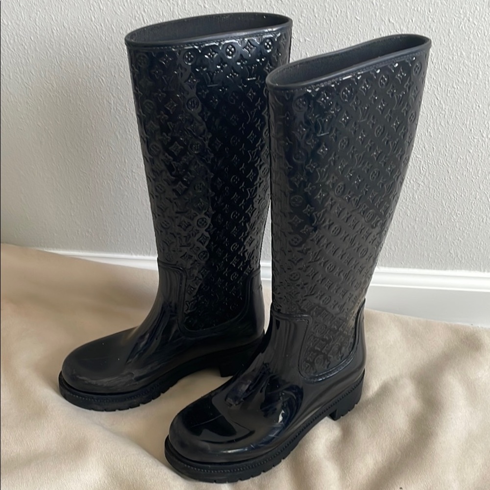 LV Stylish Black Rain Boots